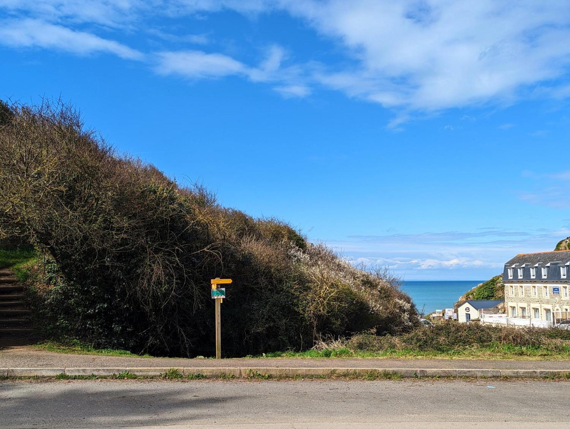 Appart Vue Mer-Au Pied Du Chemin De Randonnee " Bassan" Planguenoual Exteriér fotografie